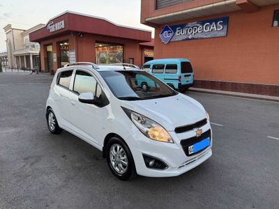 Arendga Spark berilda 2000$