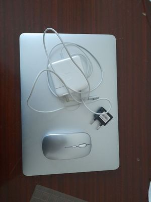 Mackbook air M13