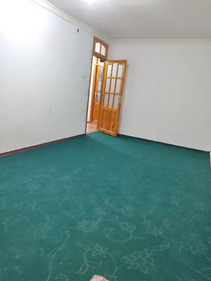 Yaxshi 2yoki 3ta qiz kerak 3 xona 1 taksida yosh oila turadi