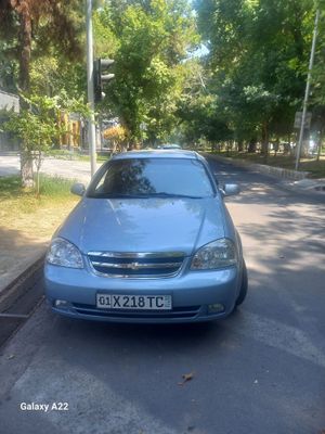 Ласетти 1.8 срочно