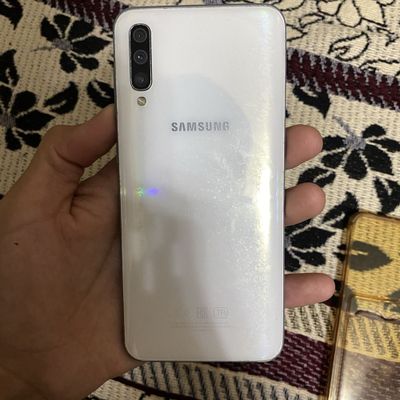 Samsung A50 сатылады