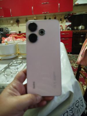 Продаю смартфон Redmi 13