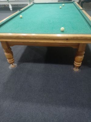 Bilyardniy stoll