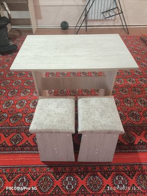 3 Столы и 10 стулья