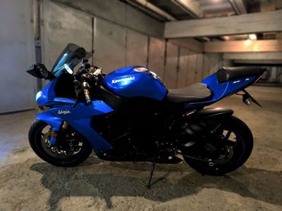Продам KAWASAKI ZX-10-