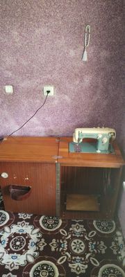 Тикув машинка сотилади