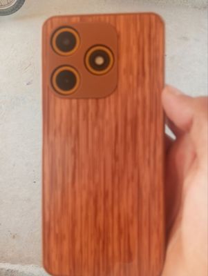 Tecno 10c edial holatda
