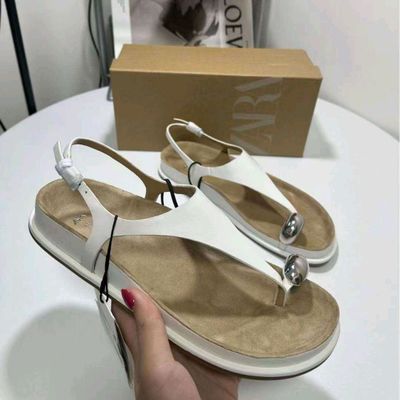 ZARA oyoq kiyim kiyilmagan 39 razmerda 450,000