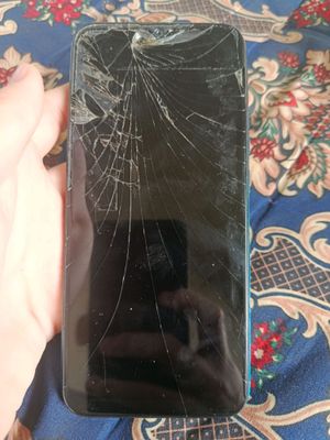 Telefon sotiladi Tecnopo go