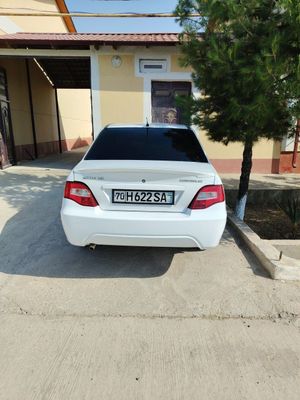 Nexia 2 sotiladi