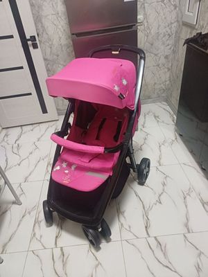 Продаётся фирменный коляска DellyaBelly