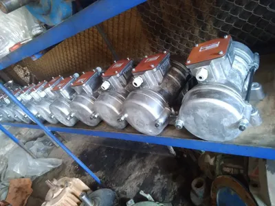 продам площадочные вибраторы