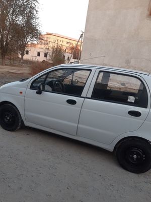 Matiz 2009 yil yurgani 126000 puli 45 million galishiladi ozgina