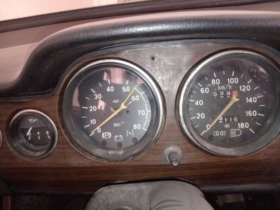 Lada 2106 2 yildan beri yotbdi