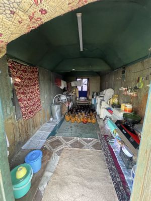 Vagon sotiladi narhini kelishamiz.