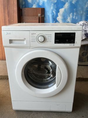 Срочно продаю стиральную машину
