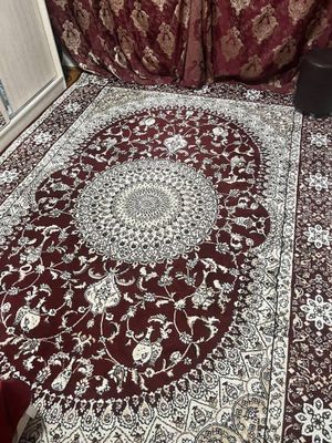 Gilam sotiladi 3ga 2,5 srochna