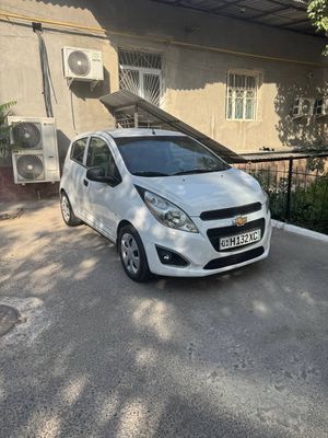 Продается или под выкуп шевролет спарк