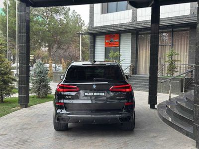 BMW X5 xDrive40i Продаётся