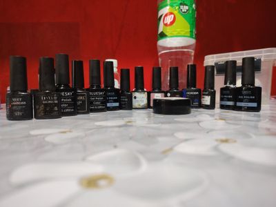 Продам все для маникюра