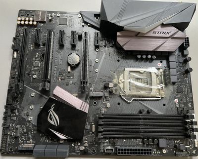 Продам материнскую плату ASUS ROG STRIX Z270E GAMING