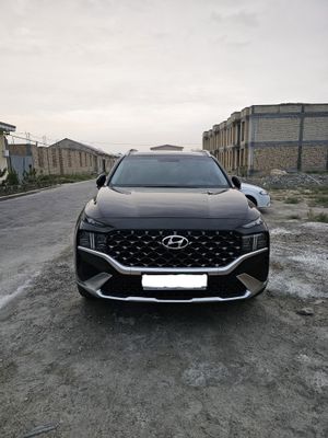 Продаётся HYUNDAI SANTA FE 2022 года. Авто в идеальном состояния.