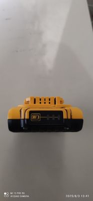 DeWalt batarekasi. Sotiladi.