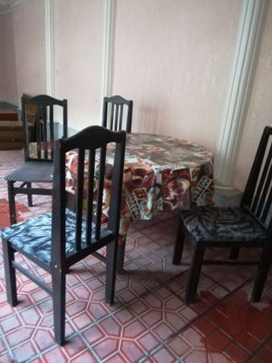 Kiym javoni stul 6 ta 3 ta tunbuchka 2 ta gilam kotalar divani