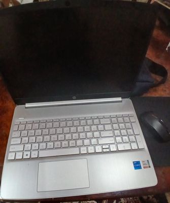 hp netbuk yengi срочно продам