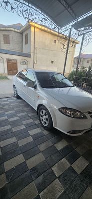 Chevrolet Gentra yili 2022 sotiladi.