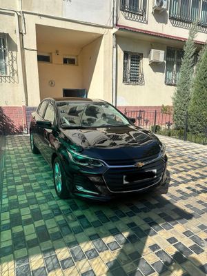 Chevrolet Onix premyer