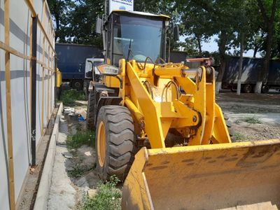 Фронталный погрузчик 942