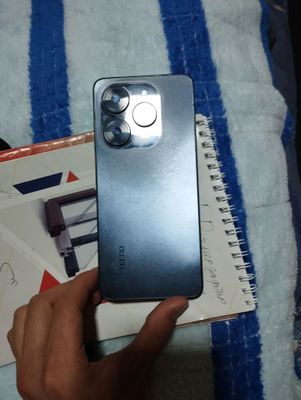 Tecno Spark ekran singan lekin holati yaxshi a'lo