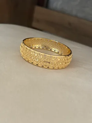 Ayollar taqinchoqlari