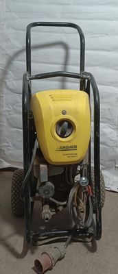 Karcher профессиональный. Отличном состояние.