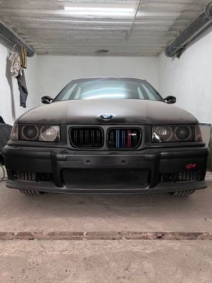 Bmw e36 m3 черная матовая.