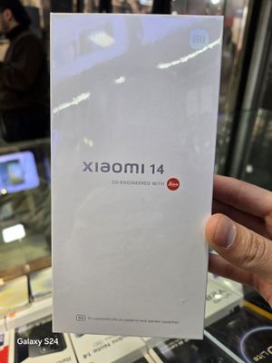 Xiaomi 14 white