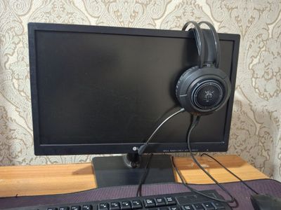 Lg Monitor Garantiya beramiz aybi yoq