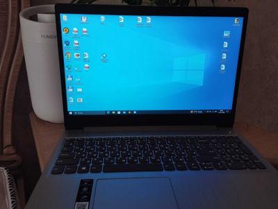 Ноутбук Lenovo янги холатда