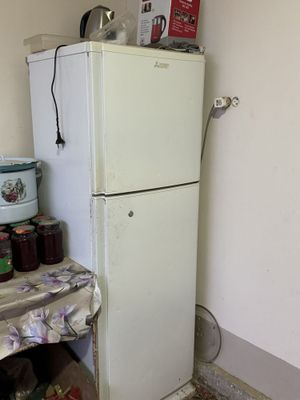 Холодильник MITSUBISHI Electric JAPON Sotiladi boʻi -161 Eni - 56