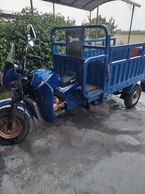 Mototsikl Lochin