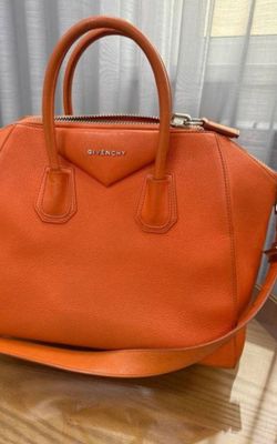 оригинальная сумочка Givenchy