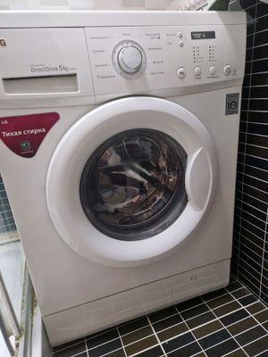 Автомат стиральная машина LG 5 кг
