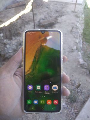 Samsung A70 6/128 blue holati yaxshi sastyana