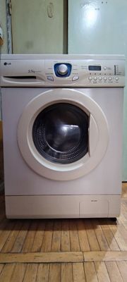 Продаю Стиральную машину LG 3,5 кг бу рабочая
