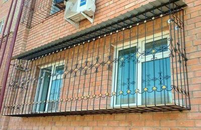 Решетки на окна козырьки на решетку недорога БОНУС РОЛИКИ на балкон