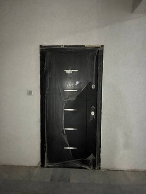 Keles karzinkan oldidi dom 11 etajli dommi 4 etaji