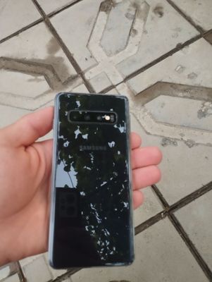 Samsung s 10 4g .