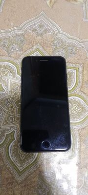 Iphone 7 sotiladi