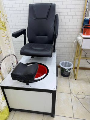 Продаётся педикюрное кресло для косметолога